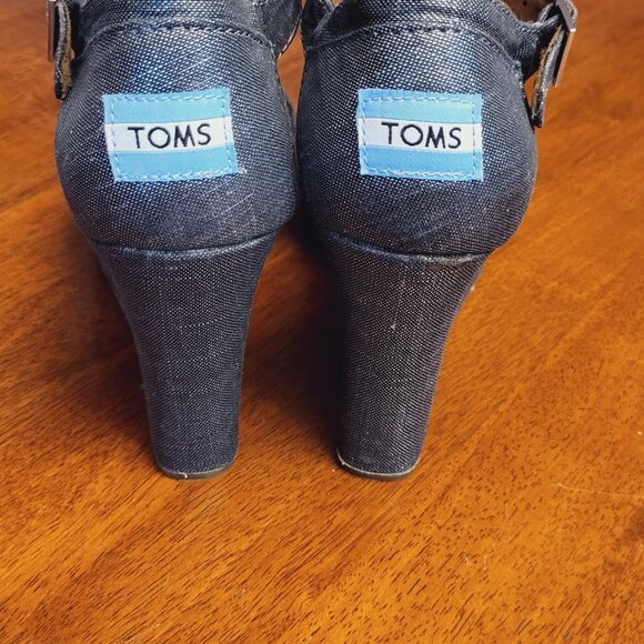 TOMS ~ Sz 8.5W ~ Denim Wedge Sandals ~ Excellent Condition - Picture 7 of 9